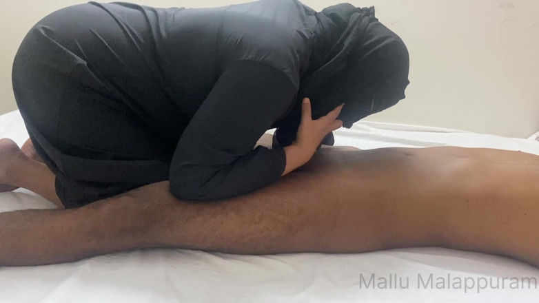 Mallu_Malappuram: मल्लू केरल लड़की डॉगी स्टाइल में चुदाई, परधा पहने लंड चुसाई, मालपपुरम, केरल