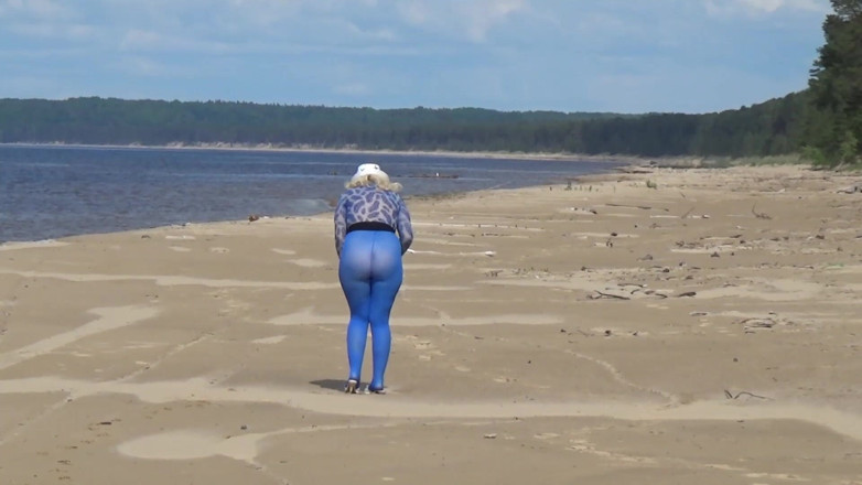 RedRoseRus: Blue Style 2 - mostrando en la playa