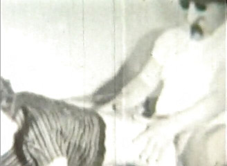 The Vintage Era: Vintage la milf viene messa a pecorina