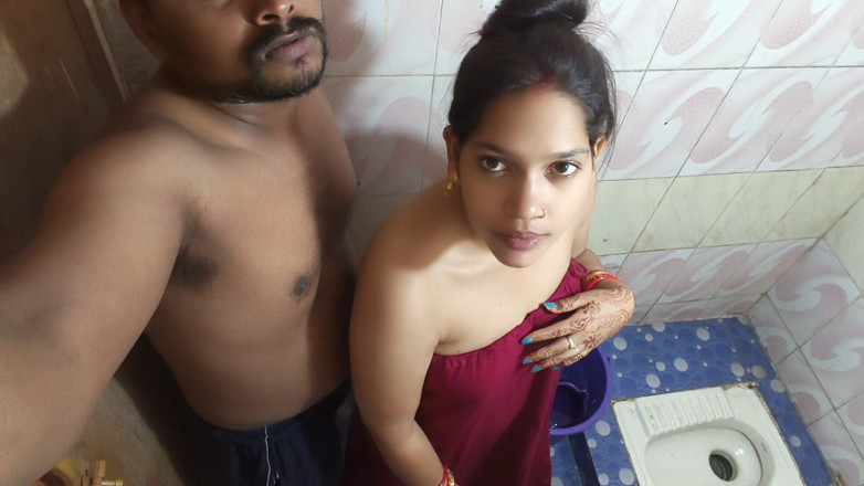 Sona bhabhi: Odia seksvideo, odia huisvrouw seks in geboortekamer