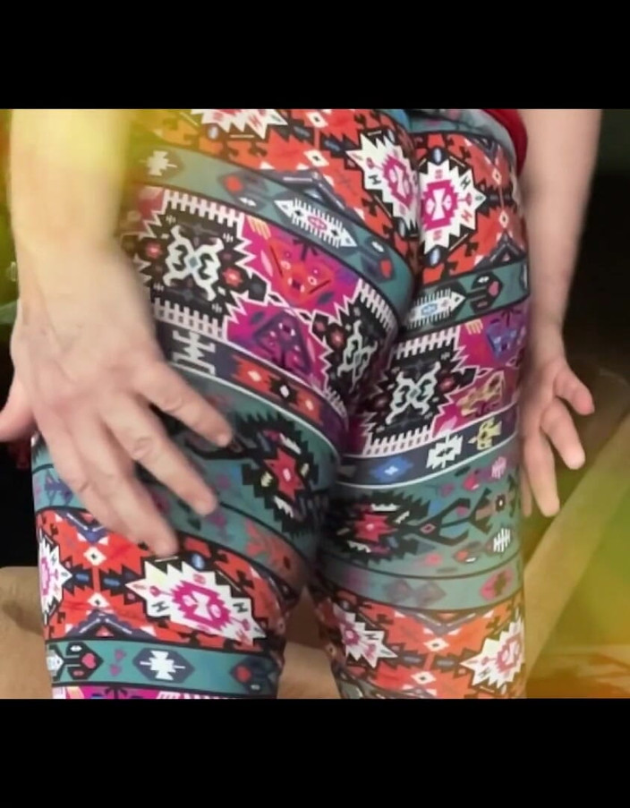 Gracie Love: 用一点插入来摇晃我的处女屁股，以接受娘娘腔训练