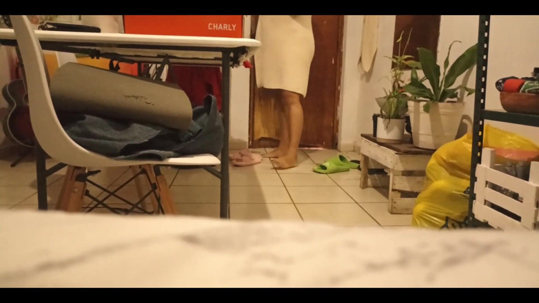 Karmicoxv: Pacarku yang lagi hamil ngirimati aku video mesra-mesraan pakai celana...