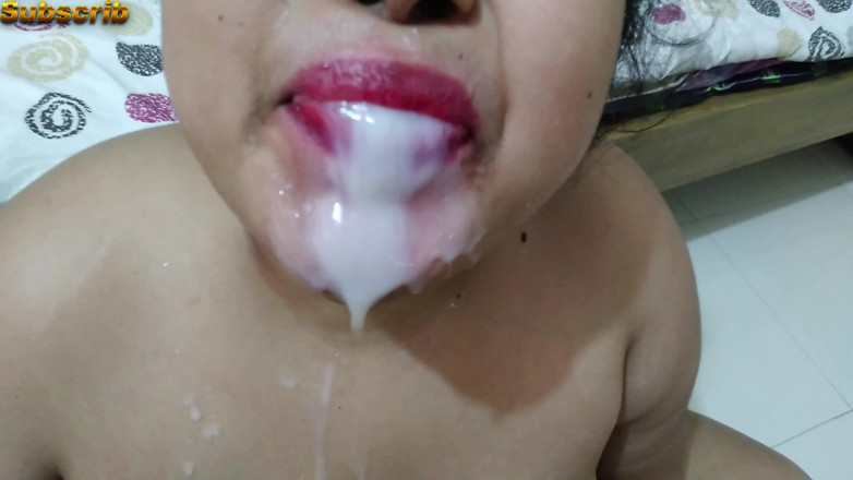 Aria Mia: Enorme semen dentro del coño y boca sexo indio