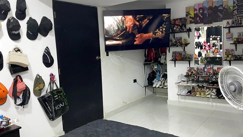 DAYANNA: Korku filmi izledikten sonra üvey kız kardeşimle seks yapıyorum ve bu...