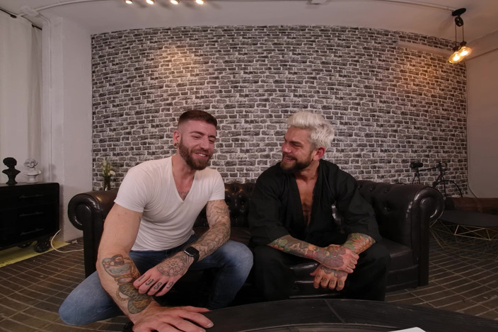 Virtual Real Gay: After the Photoshoot