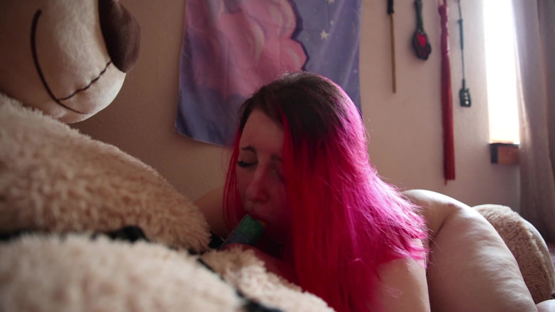 PrincessNova666: Rozkošná bbw šuká svého velkého teddybeara