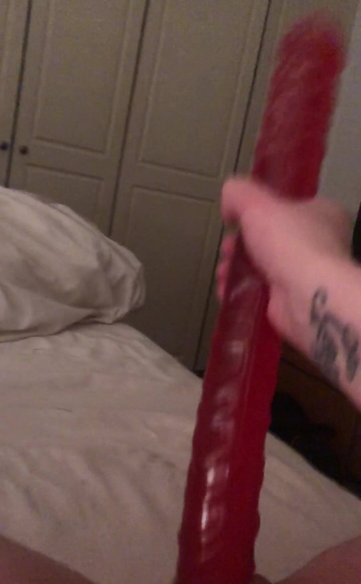 Catalia's Epic Filth: Sarapan dildo!