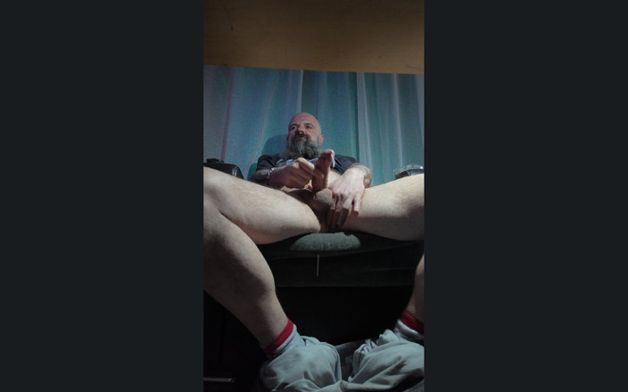 Wanker: Ich Habe Den Ganzen Sessel Mit Sperma Beschmiert