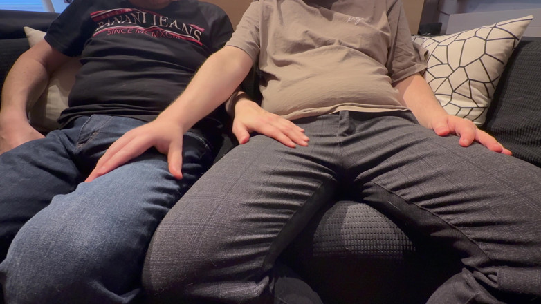Wichskumpel: 2 caras tiram os paus e bolas sem cortes das...