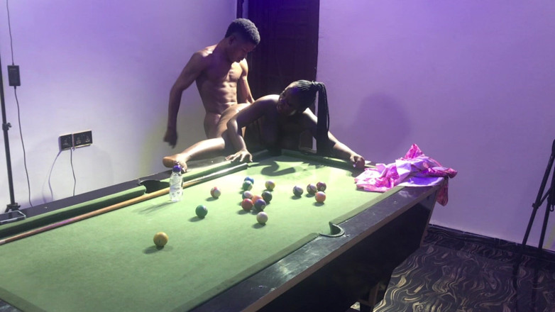 Amateur Teen Studio: Hemmagjord amatörsex av Snooker