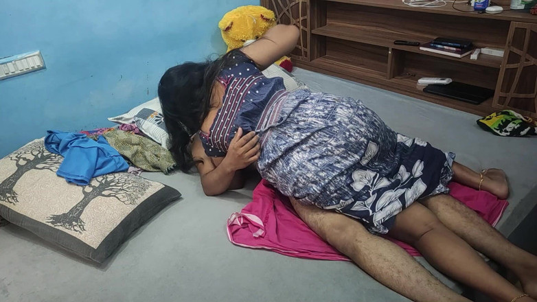 Vaigavarun45: Echte seks door Vaishnavy en Sharun Raj
