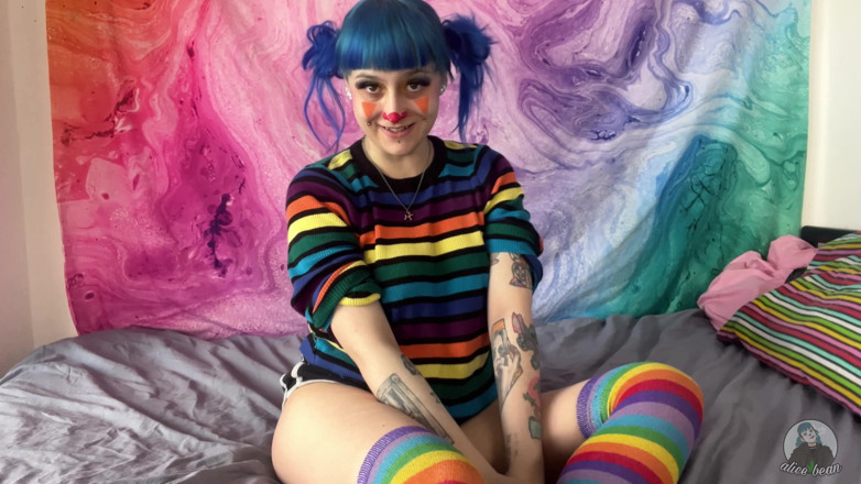 Alice Bean: Le petit Willy fait un coaching masturbatoire