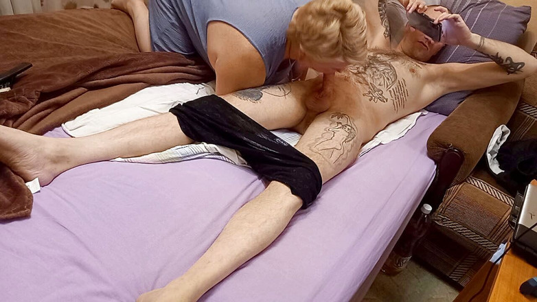 Zona901: Après la pompe, ma belle-mère me branle la bite
