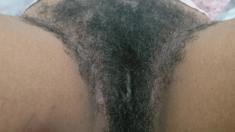 Lovemina: Ragazza pelosa intensa azione appassionata in HD - bellezza naturale, energia...