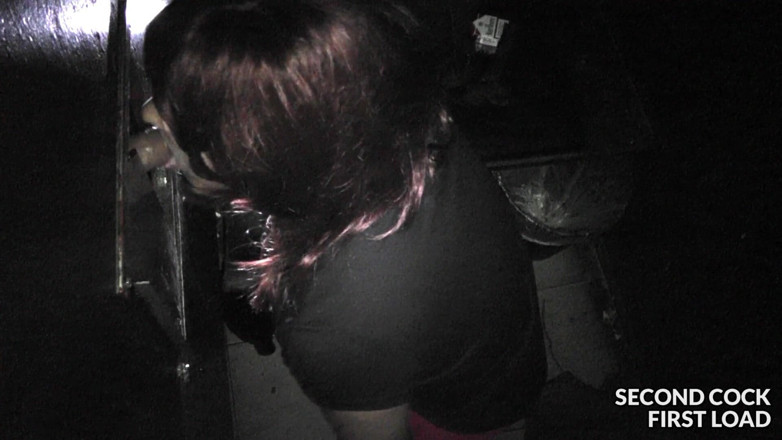 Tranny 4 cock: 6 schwänze am gloryhole lutschen