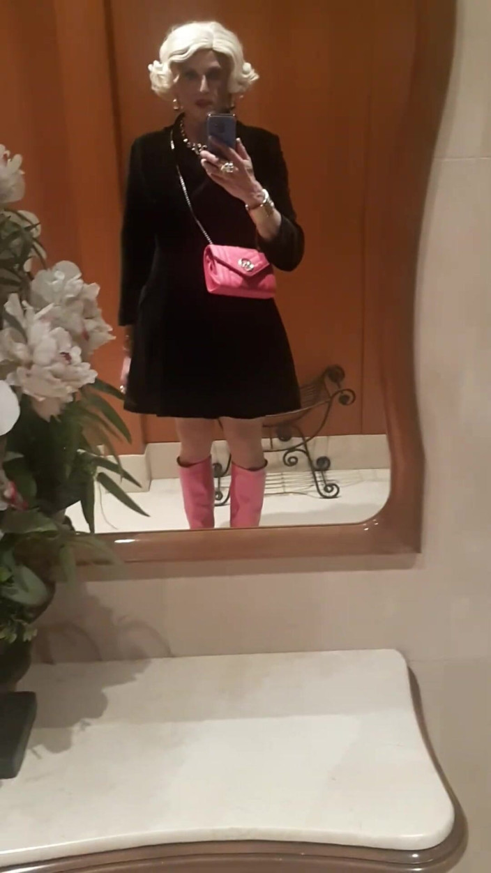 Tatiana Zorrita: 짧은 2