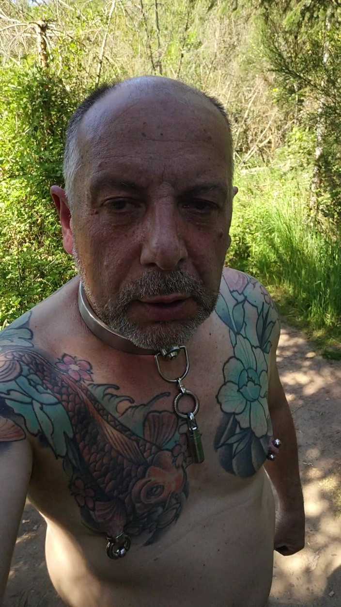 sls-frank: SLS-Frank merge gol prin zona de croazieră din parcarea de...