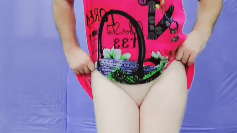 Kitty_Cross: Buceta Licker. Ladyboy - buceta raspada quente e pau pequeno