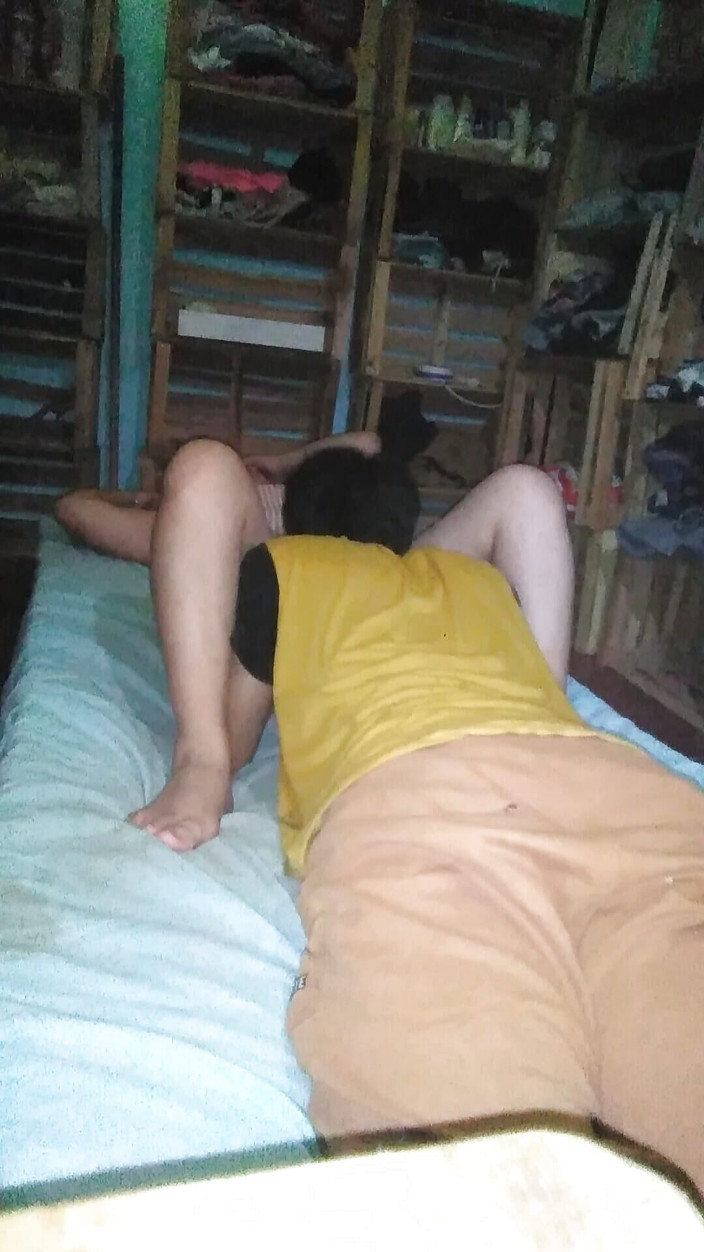 Fitcure1: Mon copain me suce au lit