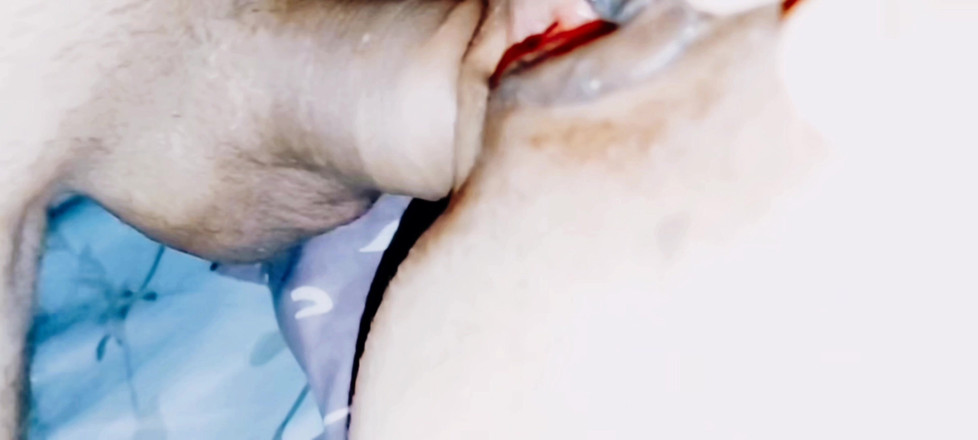 Hotlia: POV close-up en met open schaamlippen