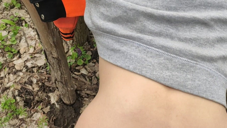 Irochka3008: La promenade dans la forêt se termine par du sexe...