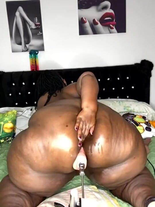 Legendary Booty Overdose: Mari kongkekkan saya