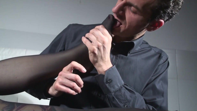 Spicy Lab Production: Pieds étincelants