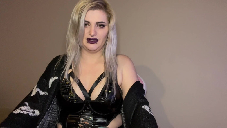 EeveeXo: Video teaser ibu tiri gotik mendominasi dan pantatmu dengan pejuh