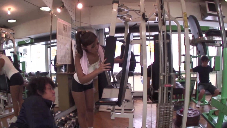 JapaneseAmateur: La cagna allarga le gambe mentre l'amante spinge la figa...