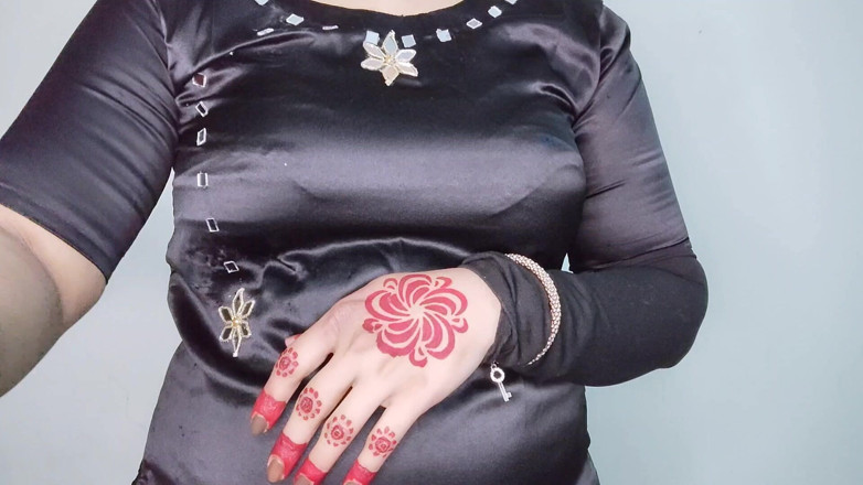 Hira butt: Indian Girls Meet After Long Time-hindi Audio
