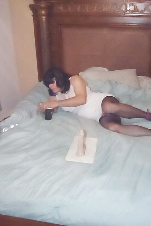 Cindylov: Crossdressing Cindylovs2dress Sissy nimmt es mit ihrem 8 Spielzeug in den...