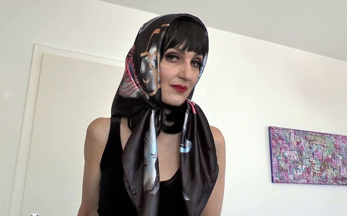Lady Victoria Valente: Satin-schal, kopftuch, modenschauclip
