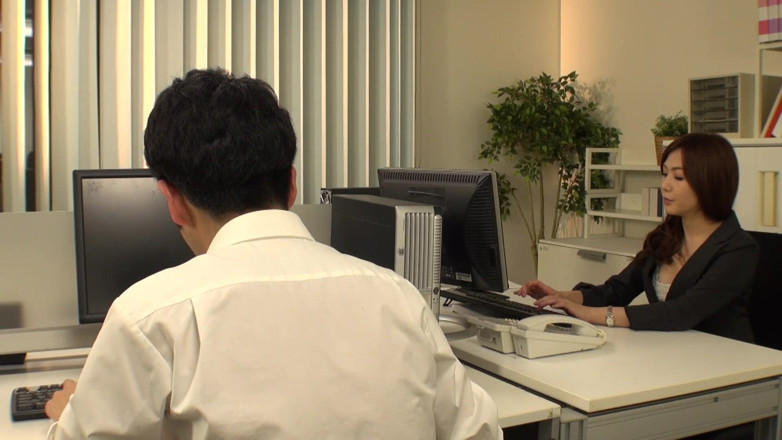 Raptor Inc: Ayako Kano - Département des affaires générales : Laisse-moi entrer ! le patron...