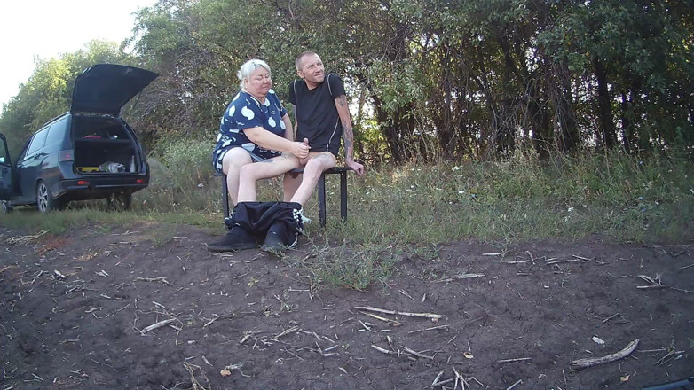 Zona901: Teściowa w parku szarpie mojego penisa, aż spuszczę