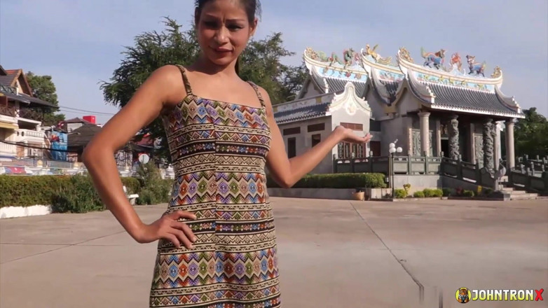 John Tron X: Johntronx - la mia videocamera ama questa ragazza asiatica, ma il...