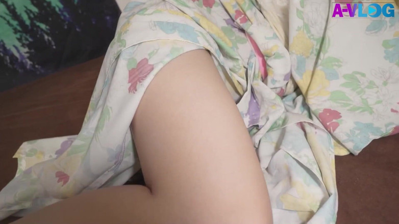 Raptor Inc: Blog de chattes coquines... Une belle fille en kimono se...