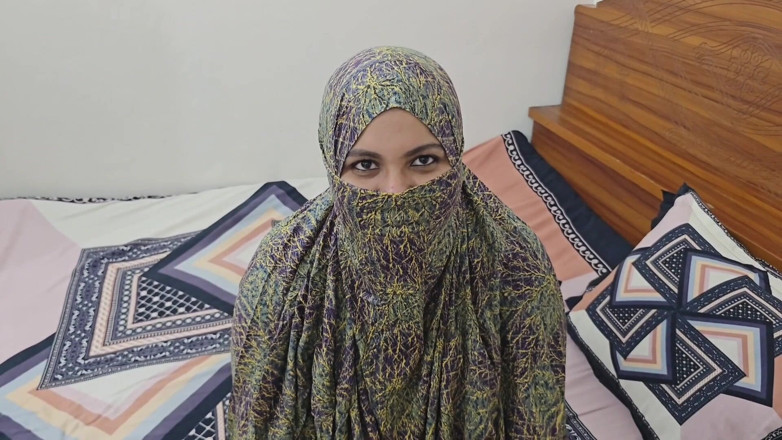 Banglavabi: Jag hittade mästarens fru ensam och knullade henne. Del 01