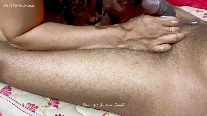 Hot 365 Entertainments: Couple indien romantique - léchage de crème glacée sur le pénis -...