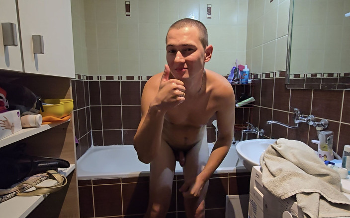 Fap_man93: Seksowny Facet Prysznic I Golenie Dla Ciebie - Intymny Moment Solo