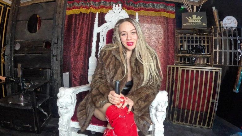 Queen_of_BDSM: Bugün köle yarağının başındayım!