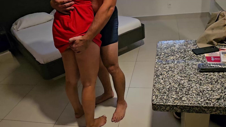 Casada Liberada griffin: Istri Panas Dan Nakal Memberikannya Kepada Teman Di Klub Malam,...