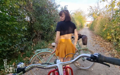 BettDuett: Tour di scopate in bicicletta con la mia ragazza - non...