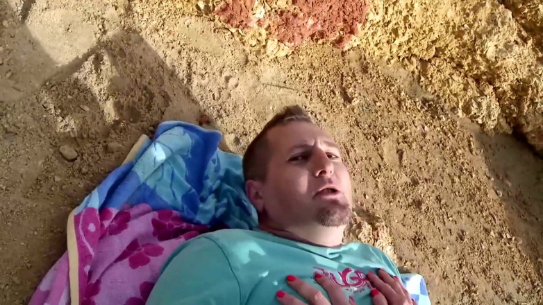 German amateur - 100% German hardcore videos: Malá kozatá milfka je ošukaná venku po 69 póze
