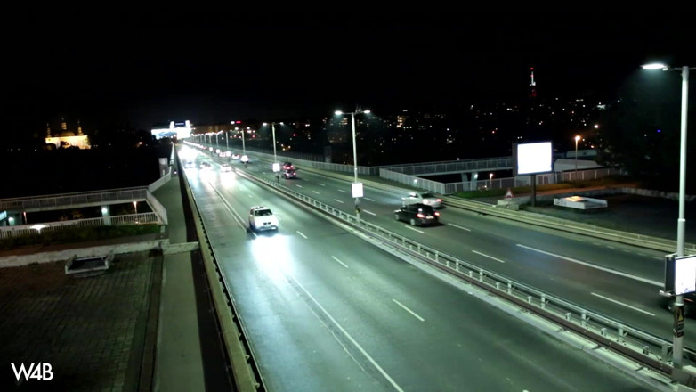 Watch4beauty: Passeggiata notturna