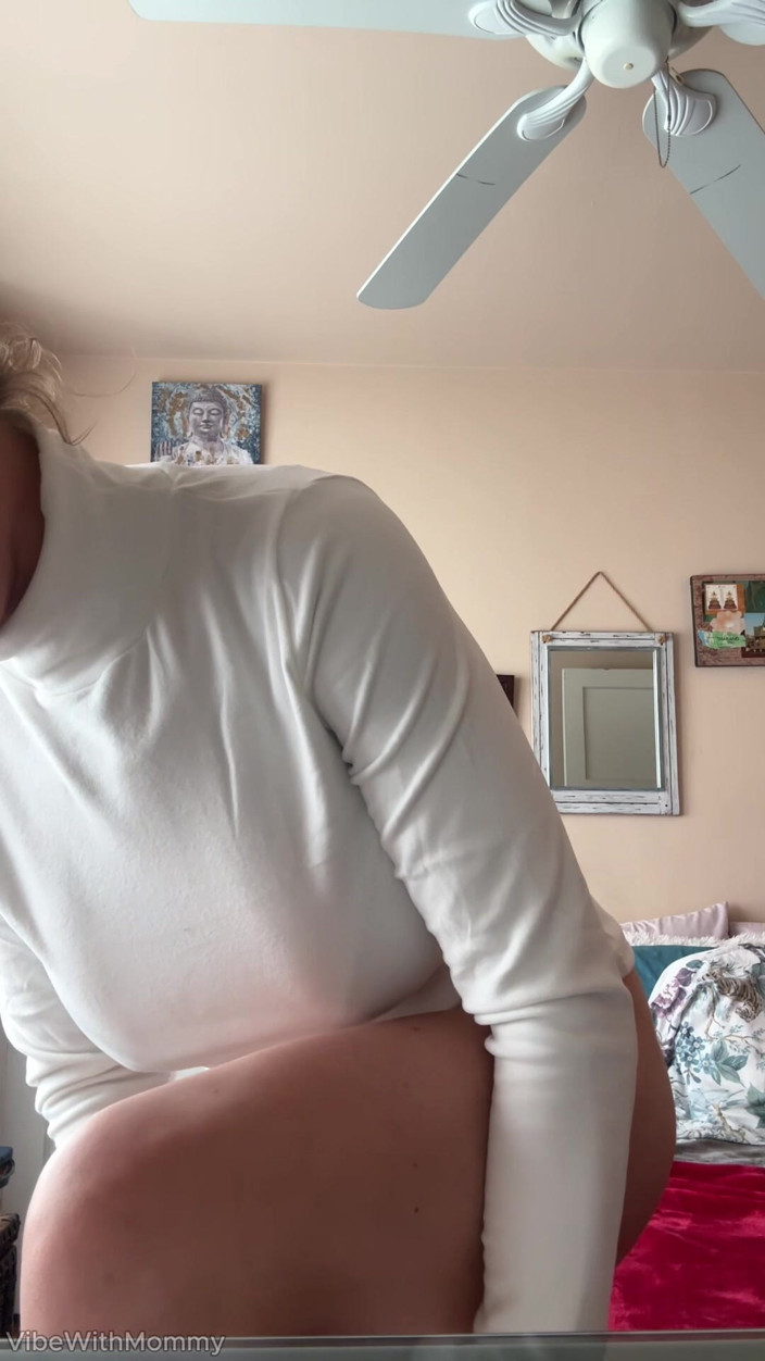 VibeWithMommy: Bạn thân nhất mẹ kế không thể tin rằng cô ấy đã...