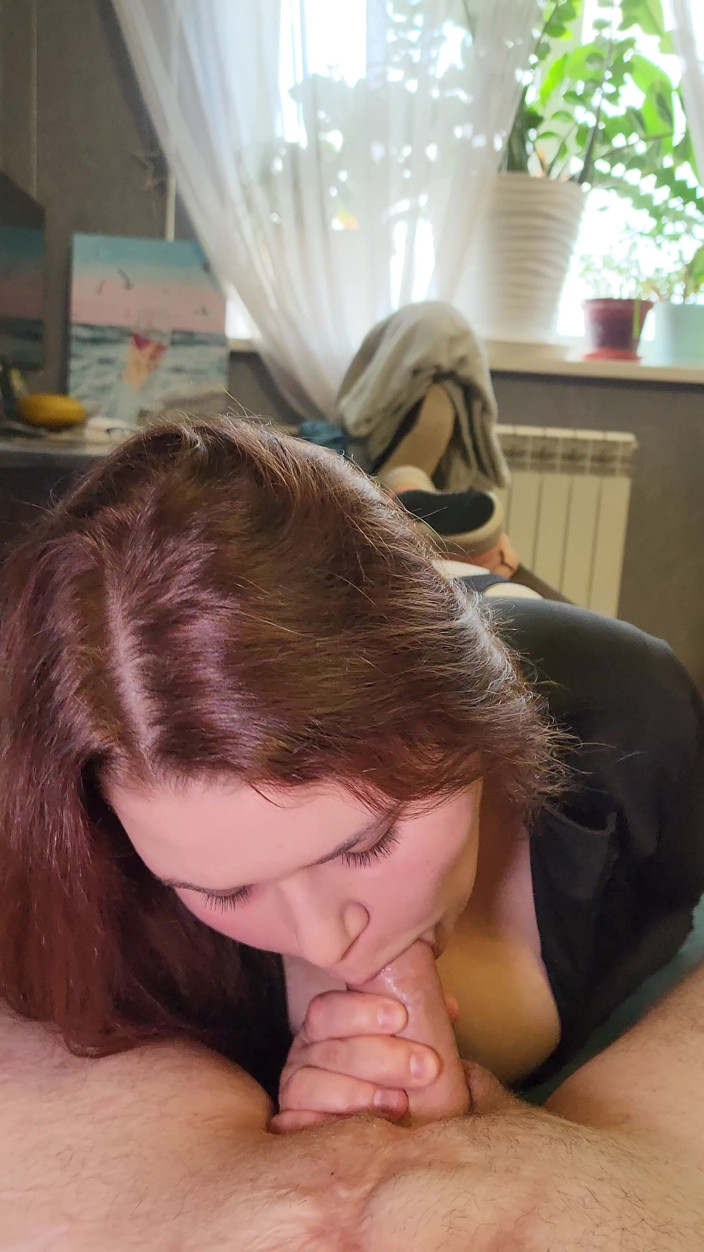 Peach Desert: POV Masivní výstřik na obličej a vlasy zrzavé krásky