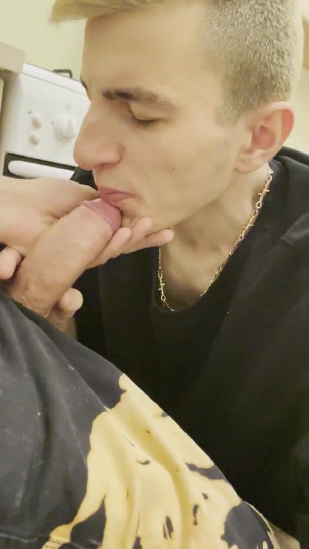Ethan Lestray: Sugande söt kuk