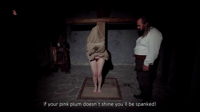 Inquisition and prison world: Magda la novice est coincée dans un sac de pommes...