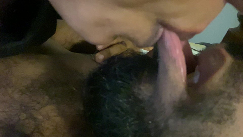 Arabicqueen: Sărut indian cu buze