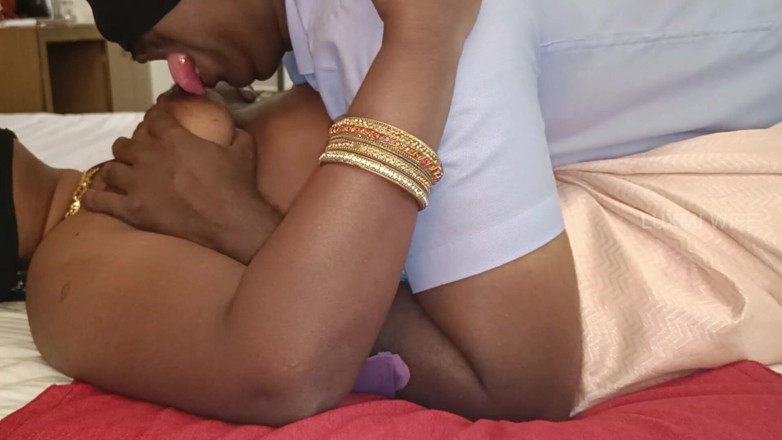 Luxmi Wife: Orang asing ngentot istriku -3
